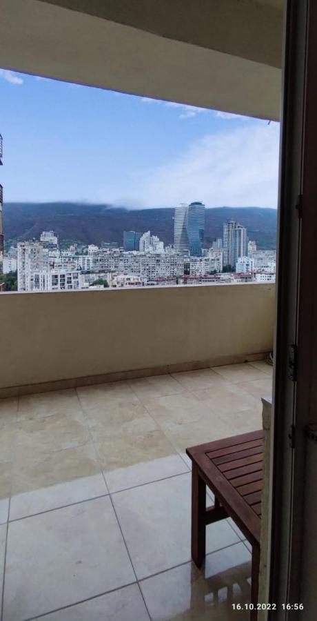 1 Bedroom Unit With Patio Тбілісі Екстер'єр фото